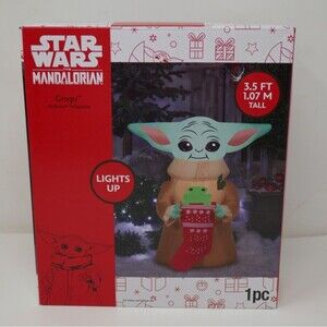 Gemmy Disney Star Wars Mandalorian Grogu Baby Yoda Christmas Inflatable